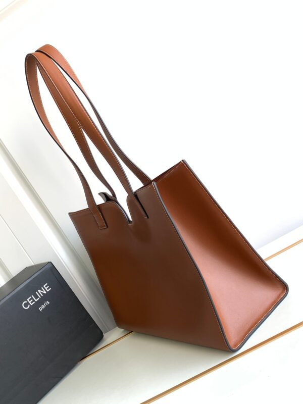 Celine16 Cabas16 Smooth Cow Leather Handbag - Brown - Image 5